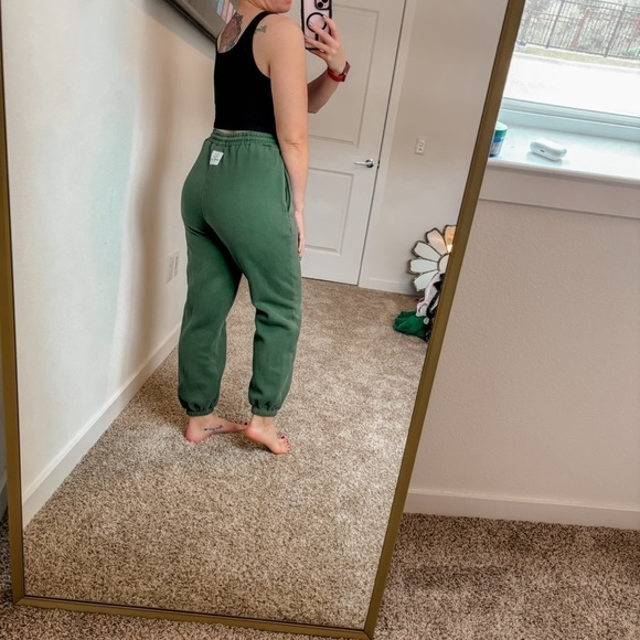 Princess Polly green sweats size us 6 - Picture 13 of 13